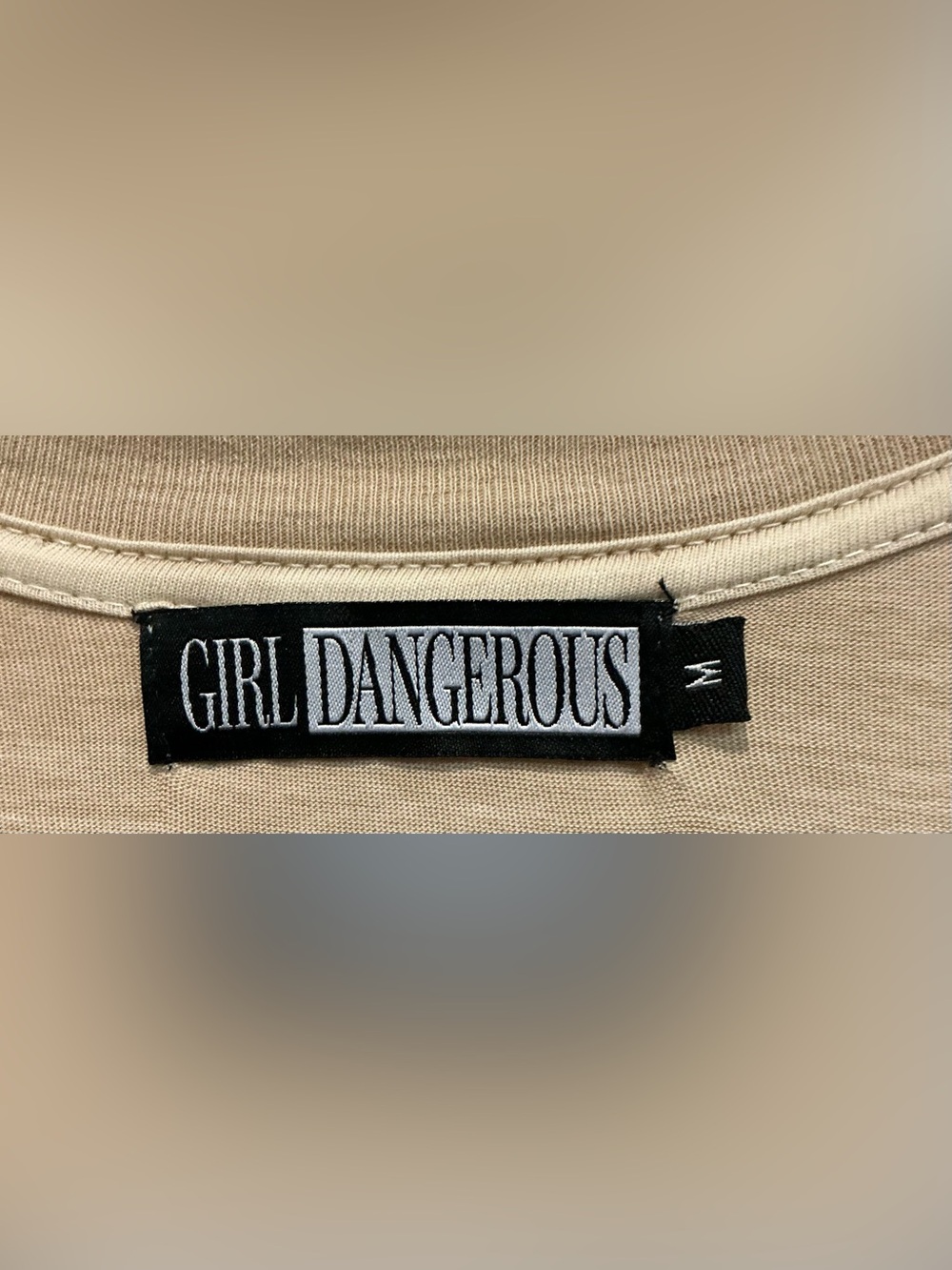 GIRL DANGEROUS Nashville Rose Oversized Cotton T-Shirt Tan Medium - Picture 4 of 6